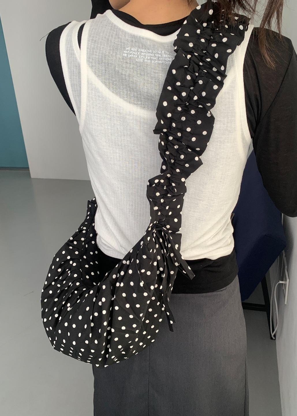 릿킴 WEARABLE DOT BAG
