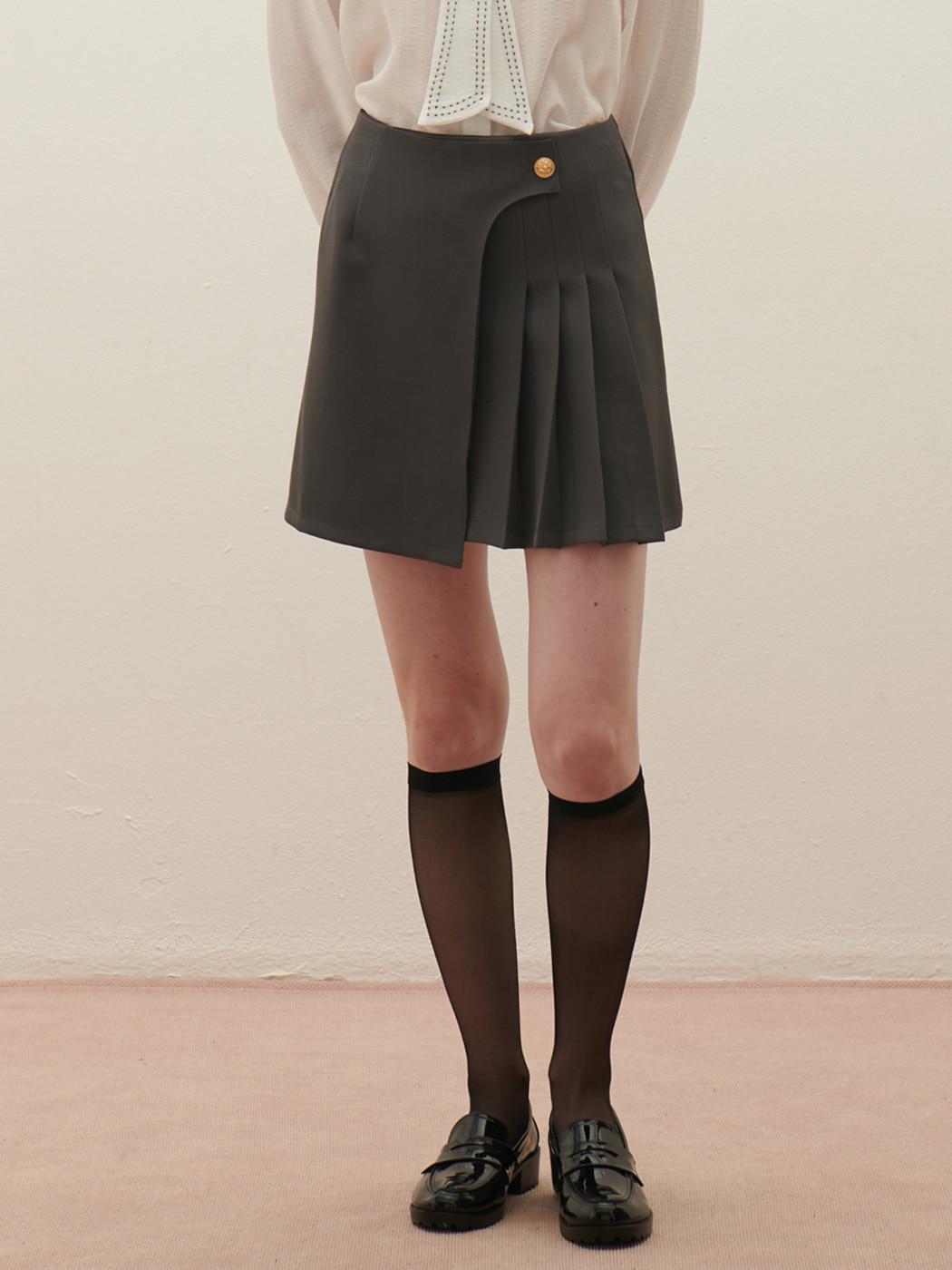 언발 플리츠 미니 스커트 O253T361