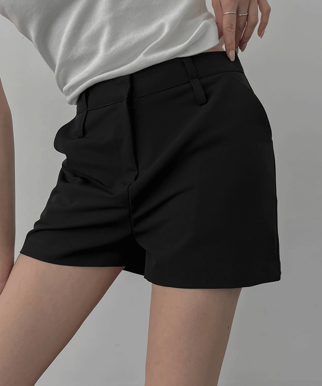 더블 루프 숏 팬츠