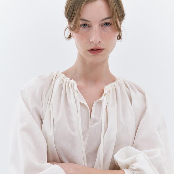 [6차] Cora Shirring Blouse (Butter)