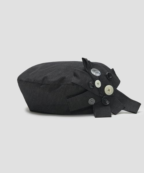 Buttoned Strap Beret Hat [Charcoal]