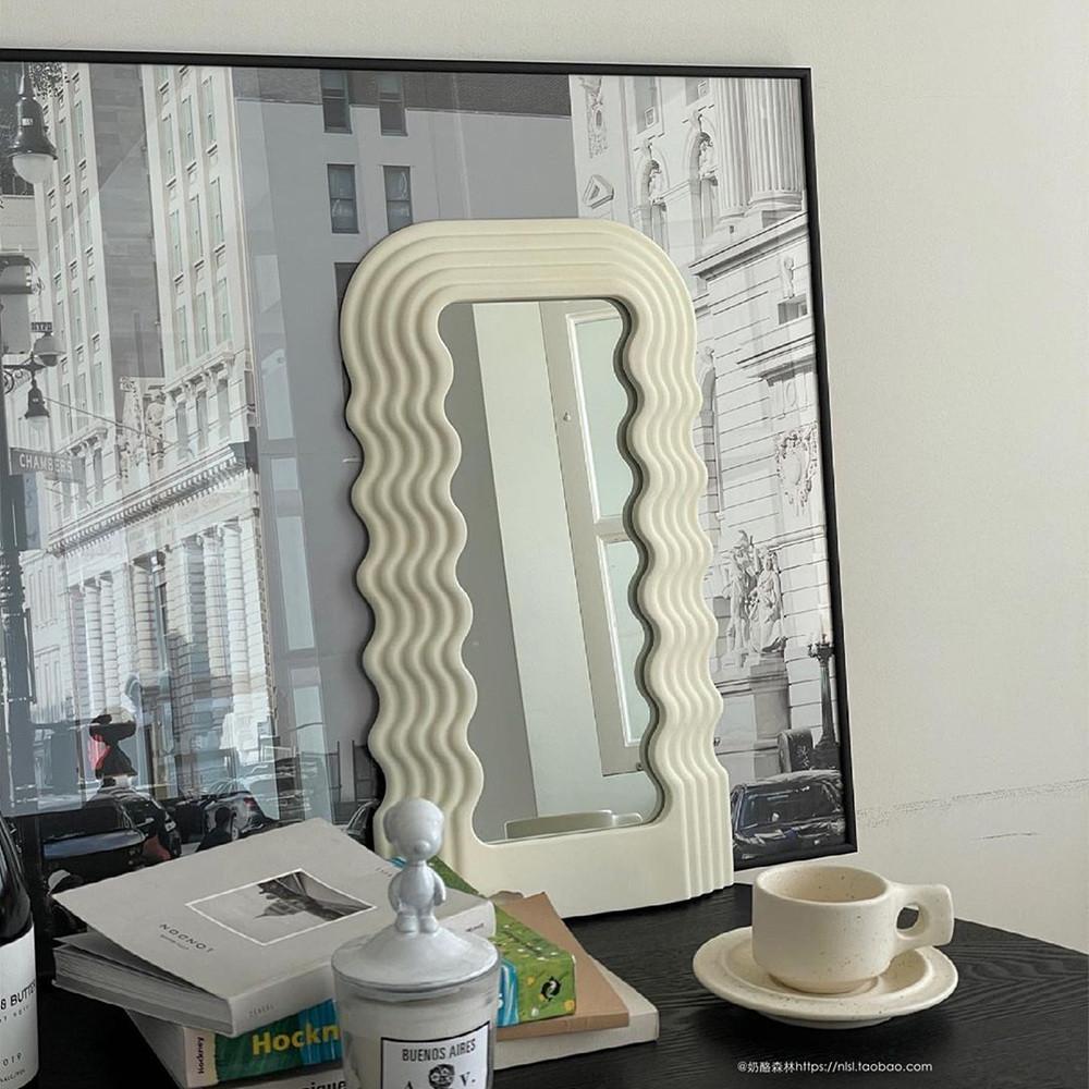 에토레 소트사스 거울 울트라프라골라 물결 비정형 웨이브거울 (50cm 미니사이즈)