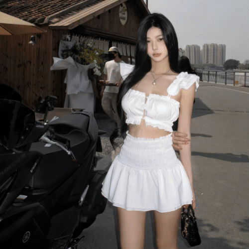 밀키부 [데이트룩/투피스세트] 여름신상 화이트 반소매 셔츠 크롭티셔츠 프릴 날개소매 키치 반팔/스모크 밴딩 a라인 숏스커트 캉캉 발레코어룩 키치룩 데이트룩 세트 셋업