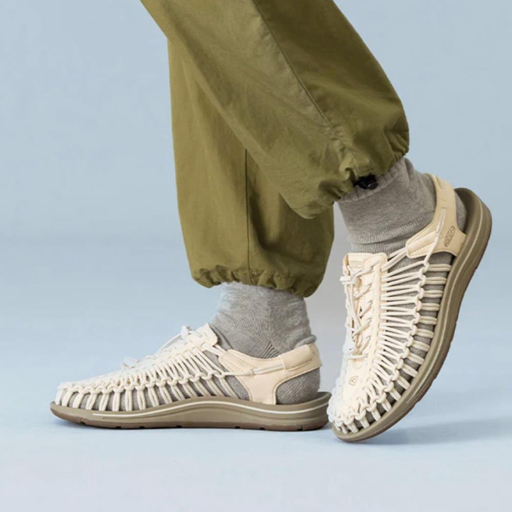 킨 UNEEK 유니크 샌들 카키 화이트캡 남성용