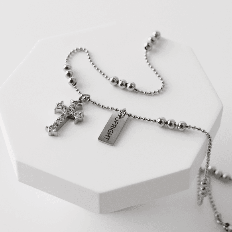 [UR] SPACE cross pendant necklace