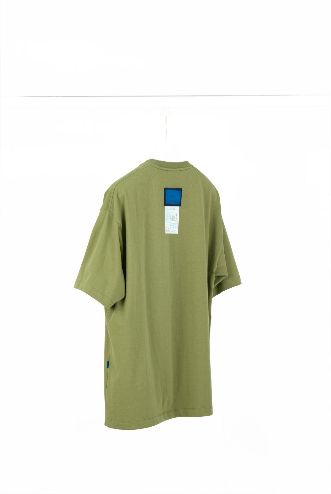 THE DOCUMENTEE_VENUS OLIVE