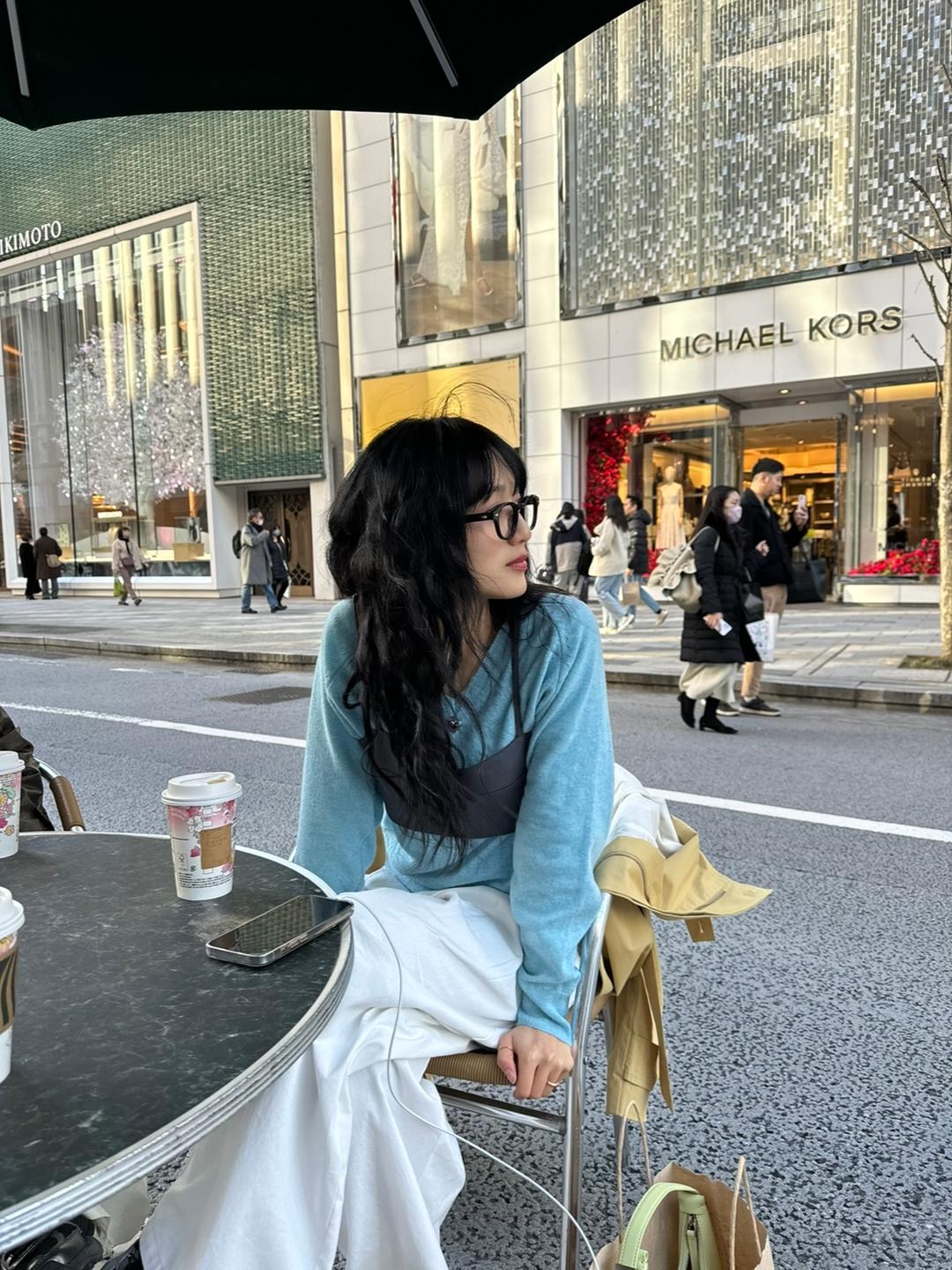 [누적1000장 구매!] 미네랄 V-neck 니트