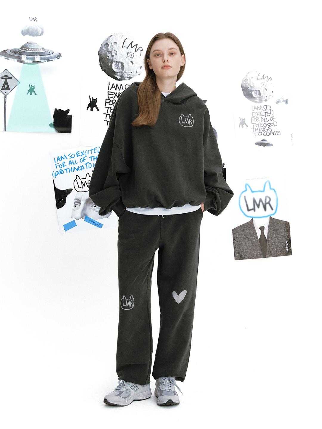 심볼 로고 하트 드로잉 다잉 스트링 스웻팬츠 CHARCOAL