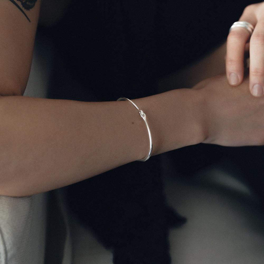 Linked Circle Cuff