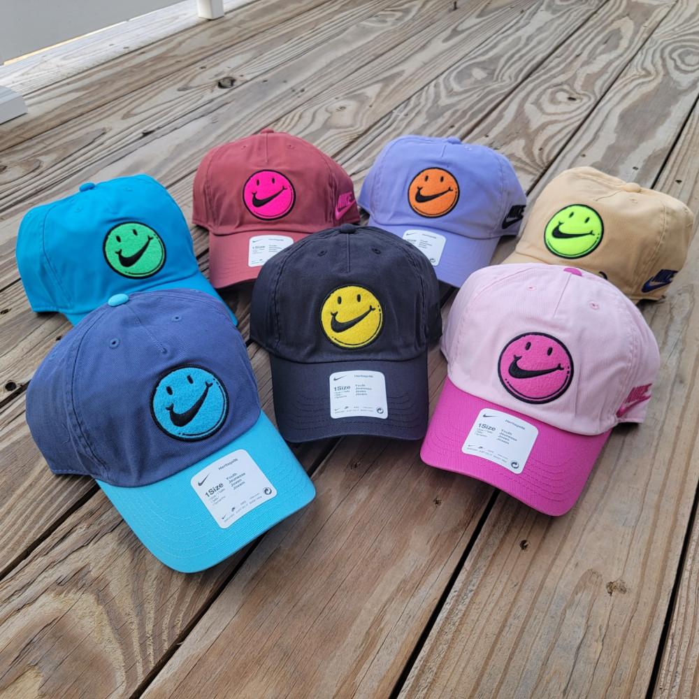 (라뽕 실사) 나이키 헤리티지86 해피 스마일 스우시 볼캡 캡 커플 야구 모자 퍼플 블랙 베이지 블루 레드 핑크 여성용 남녀공용 DV3170