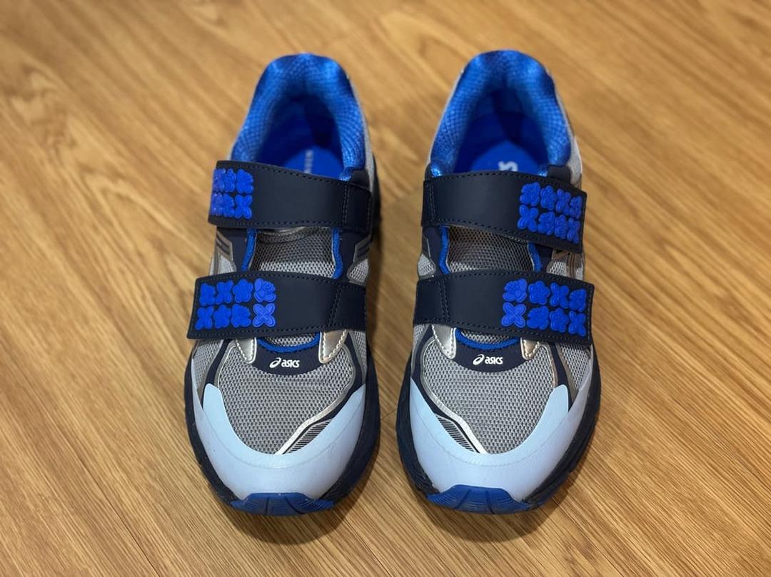 아식스 x 세실리에 반센 퓨어 실버 미드나잇 | 후루츠패밀리