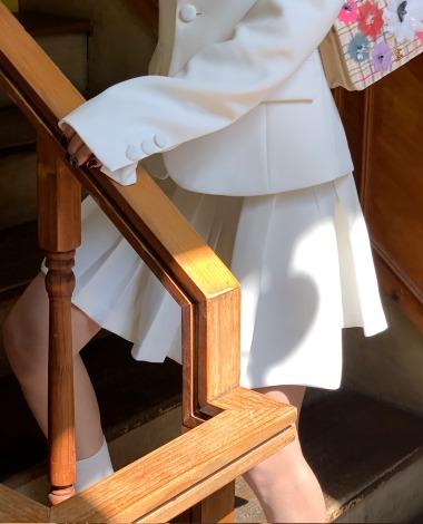 서쿠키 화이트 플리츠 포인트 스커트