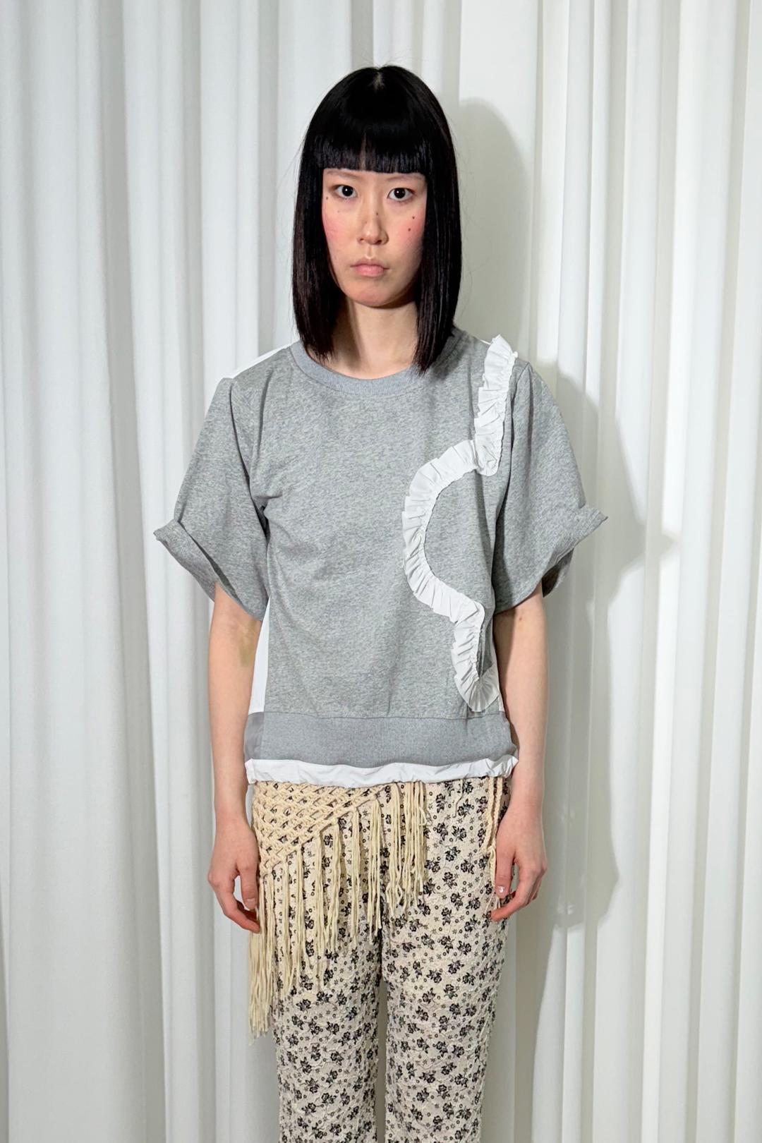 118. Milla Drawstring Bloom Tee, Grey