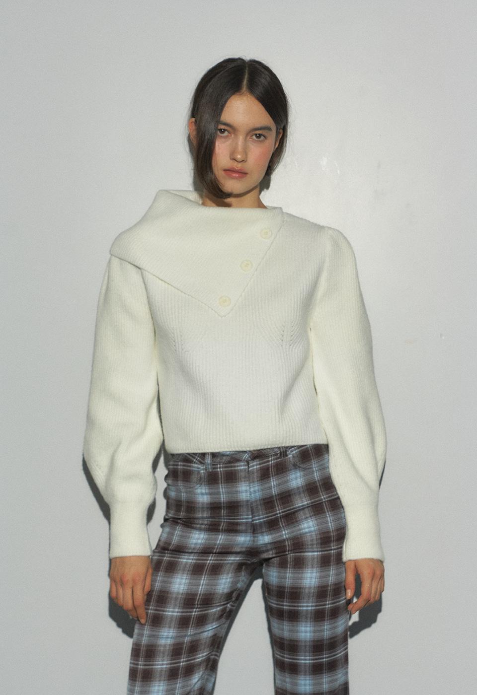 LOU ASYMMETRIC KNIT TOP (IVORY)