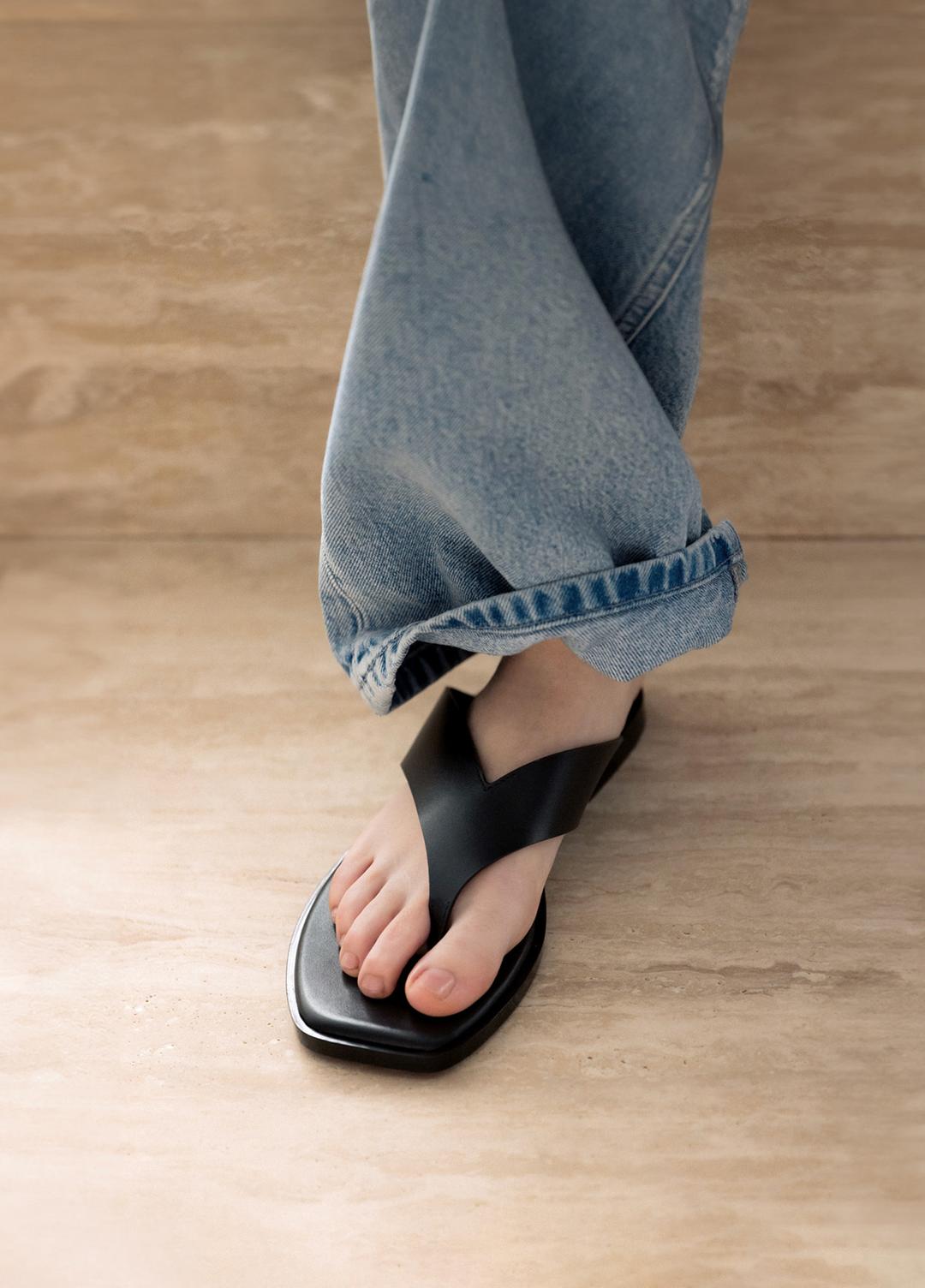 EZE 06 SANDAL