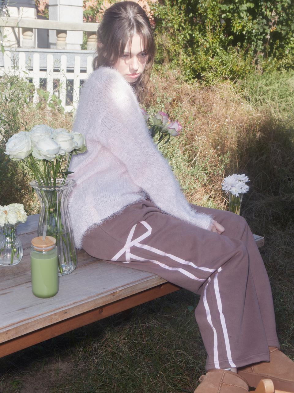 [RE] SWEET RIBBON SWEAT PANTS - BROWN/PINK