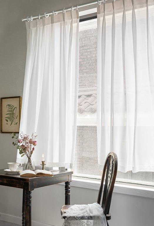 화이트 나비주름 쉬폰 작은창커튼