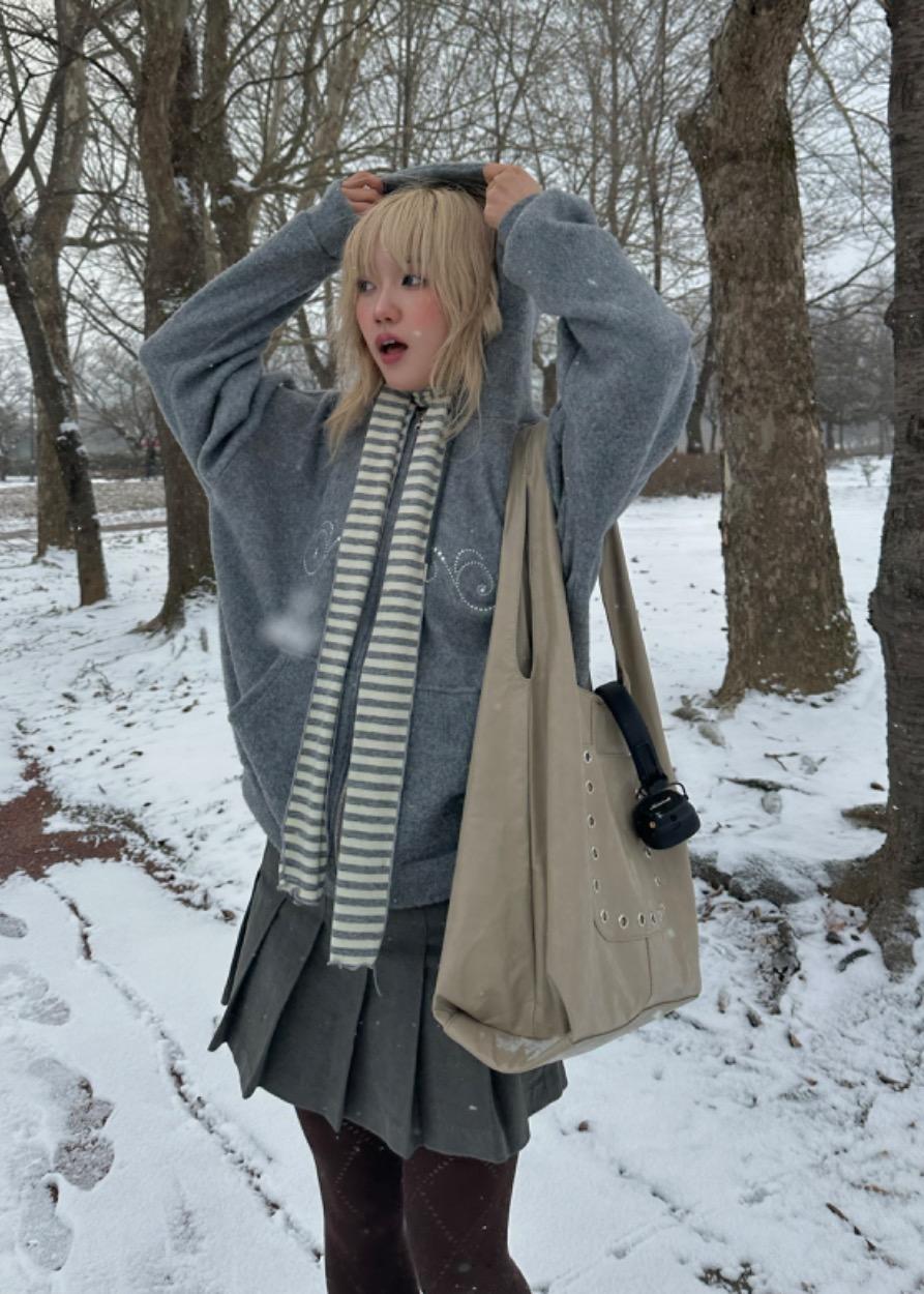 Stud Hoodie Zip-up (기모) 스터드 후드 집업