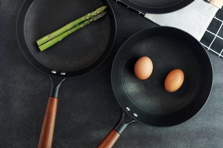 요리비밀병기! 시즈닝 없이도 맛있는 무쇠 주물 프라이팬/냄비 모음