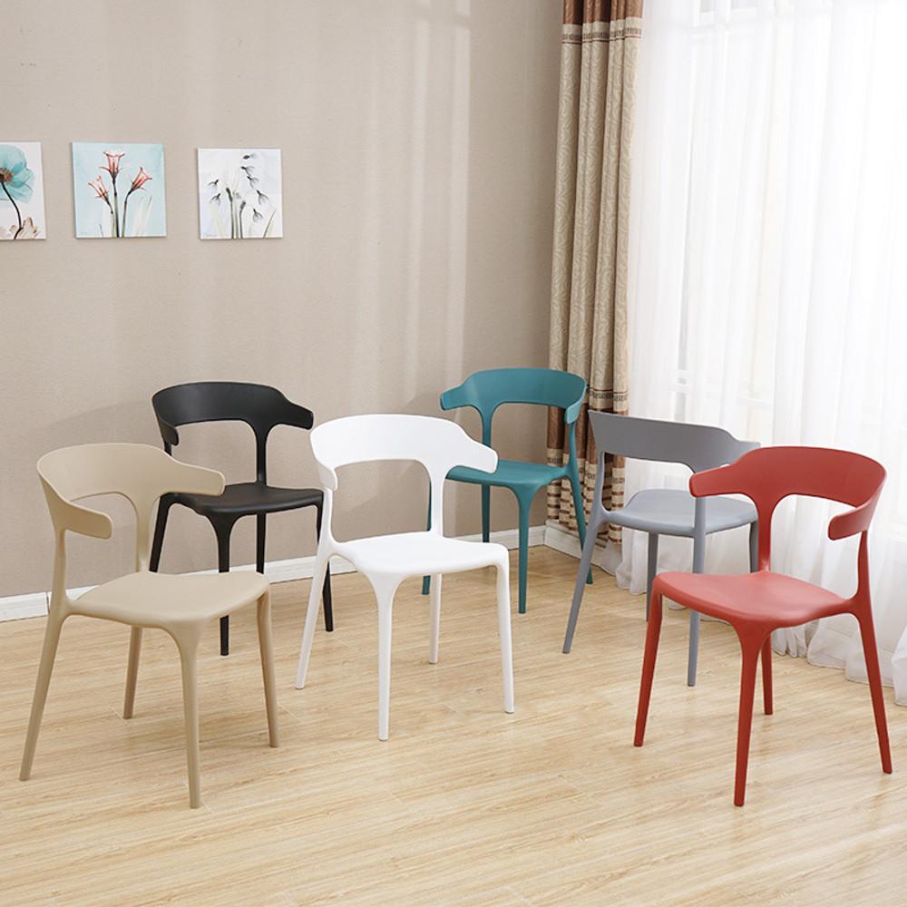 칩앤리빙 식당 카페 주점 사무실 홈카페 플라스틱 의자