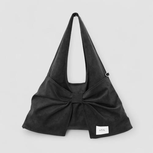 벨루어 스웨이드 듀이 리본 숄더백_블랙