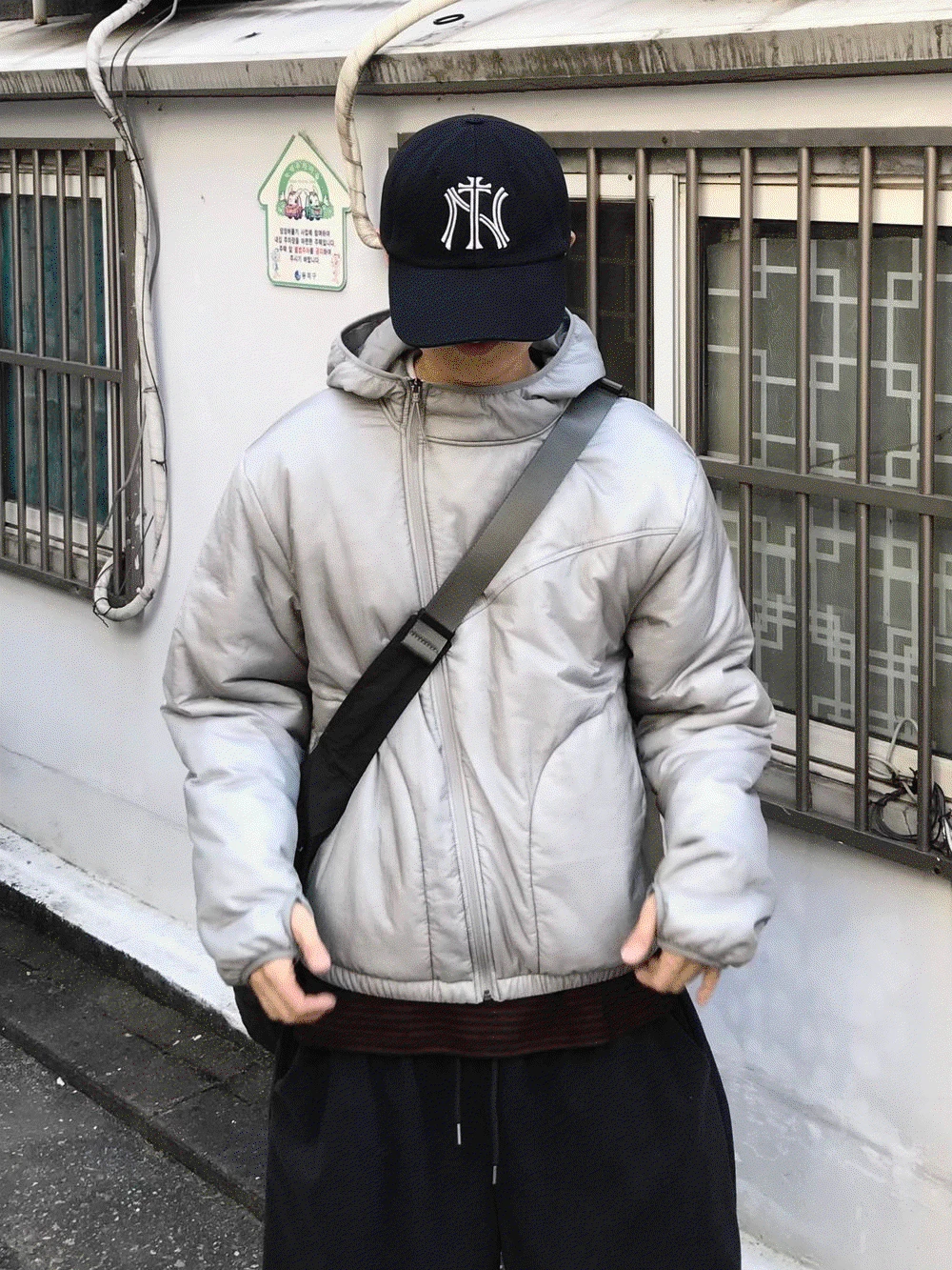 쉘 인슐레이션 핑거홀 후드 패딩 4C