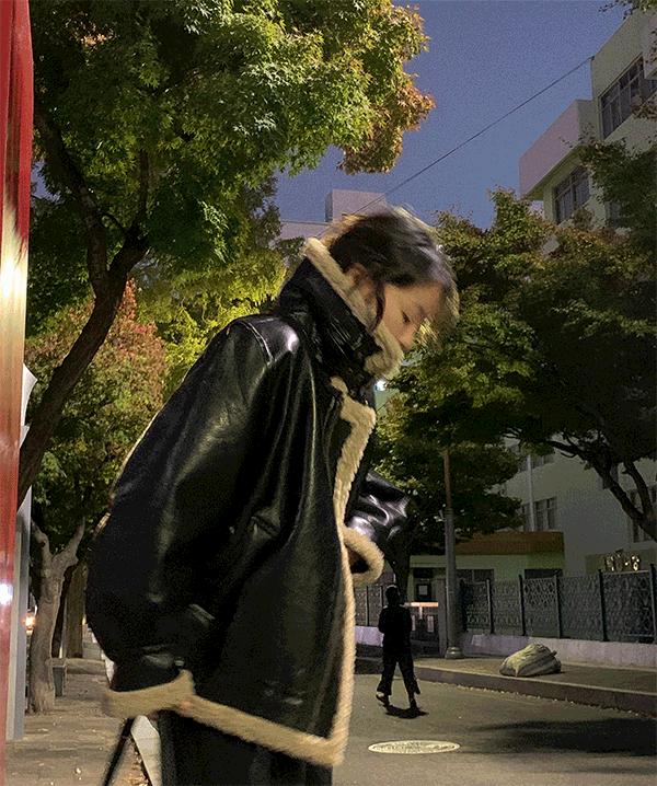 르헤르 알베스 레더 무스탕(black)