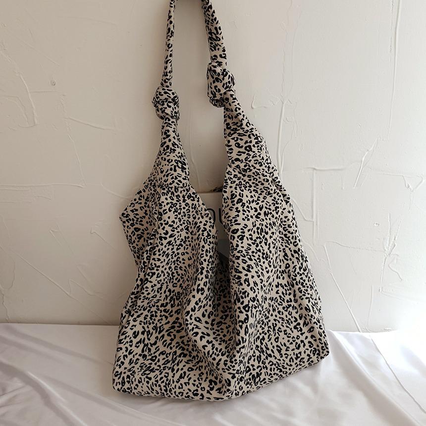 리햅 🔥주문폭주🔥 [당일발송] 99차리오더 어흥 호피 매듭 숄더백 / 레오파드 여성 데일리백 빈티지 캐주얼 에코백 가방