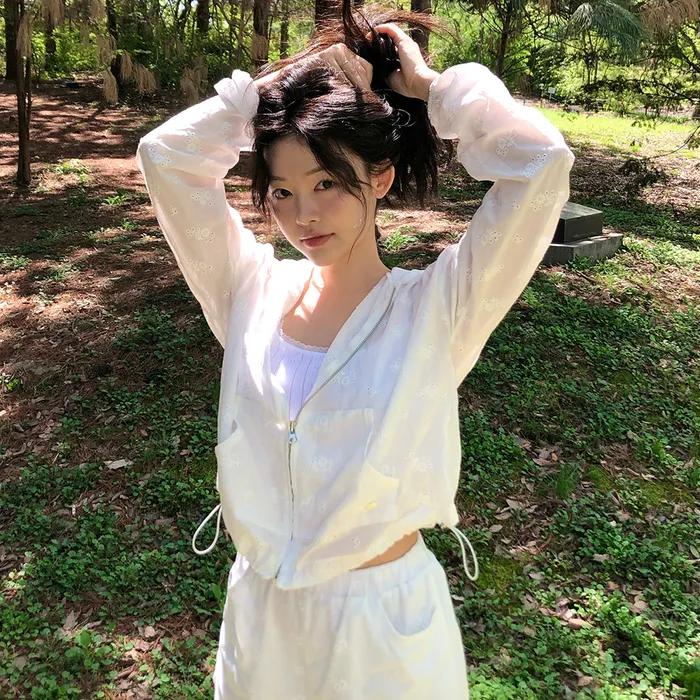 [정린 착용] 베키 플라워 자수 후드 집업 ( 화이트 )