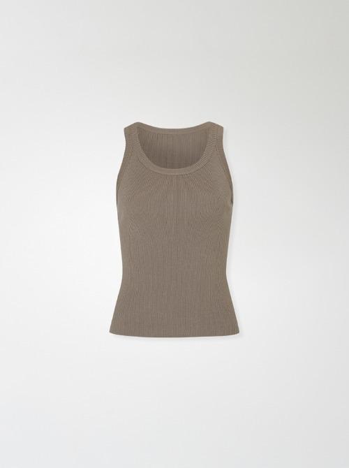 Sia sleeveless