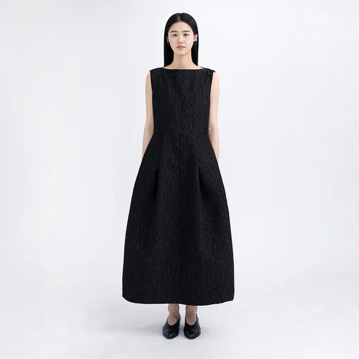 boat neck floral dress (black)