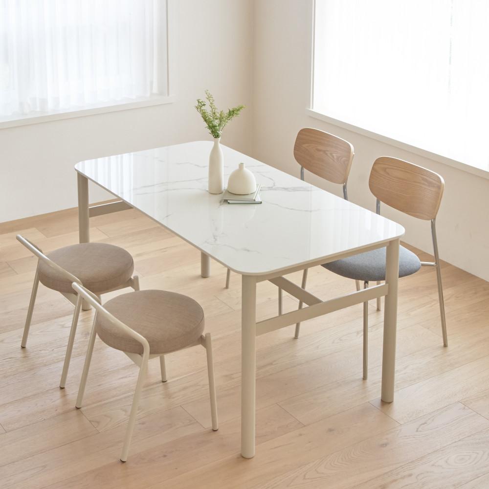 샌즈 1500 포세린 4인 식탁테이블