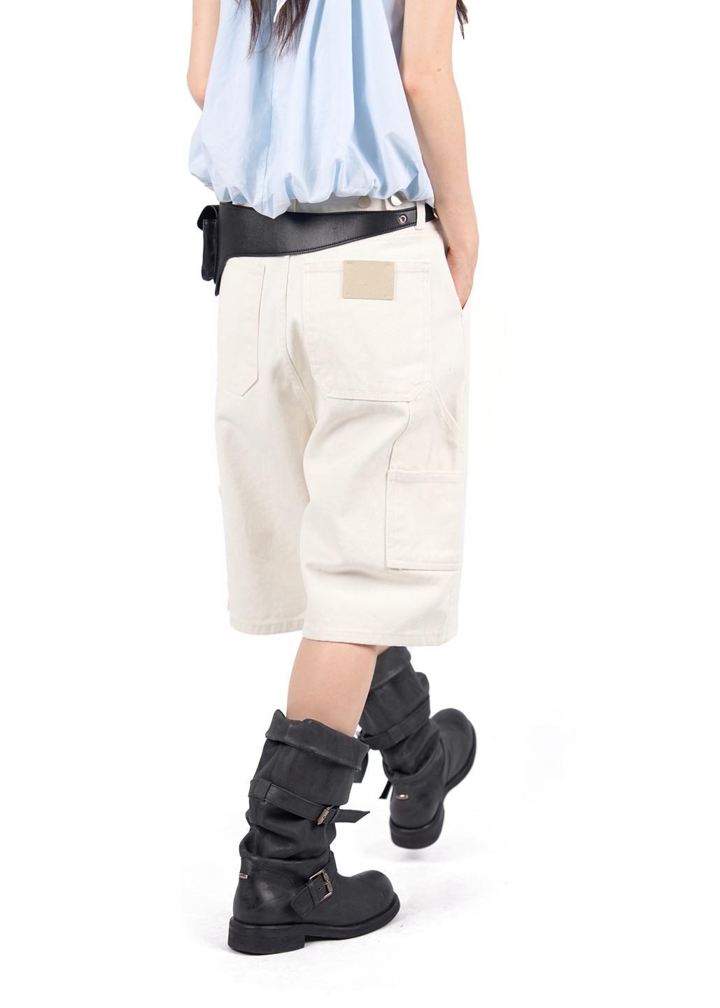 CARPENTER TAP BERMUDA JEANS