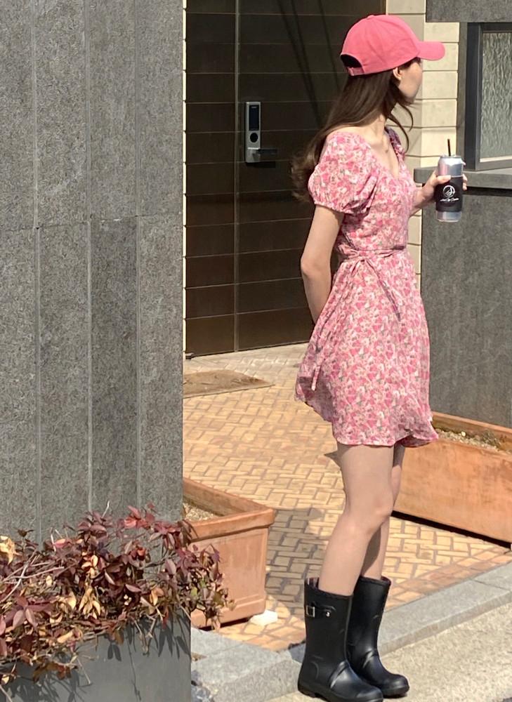 로즈 플라워 랩 핑크 미니 원피스