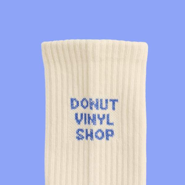 donutvinylshop crew socks - ivory