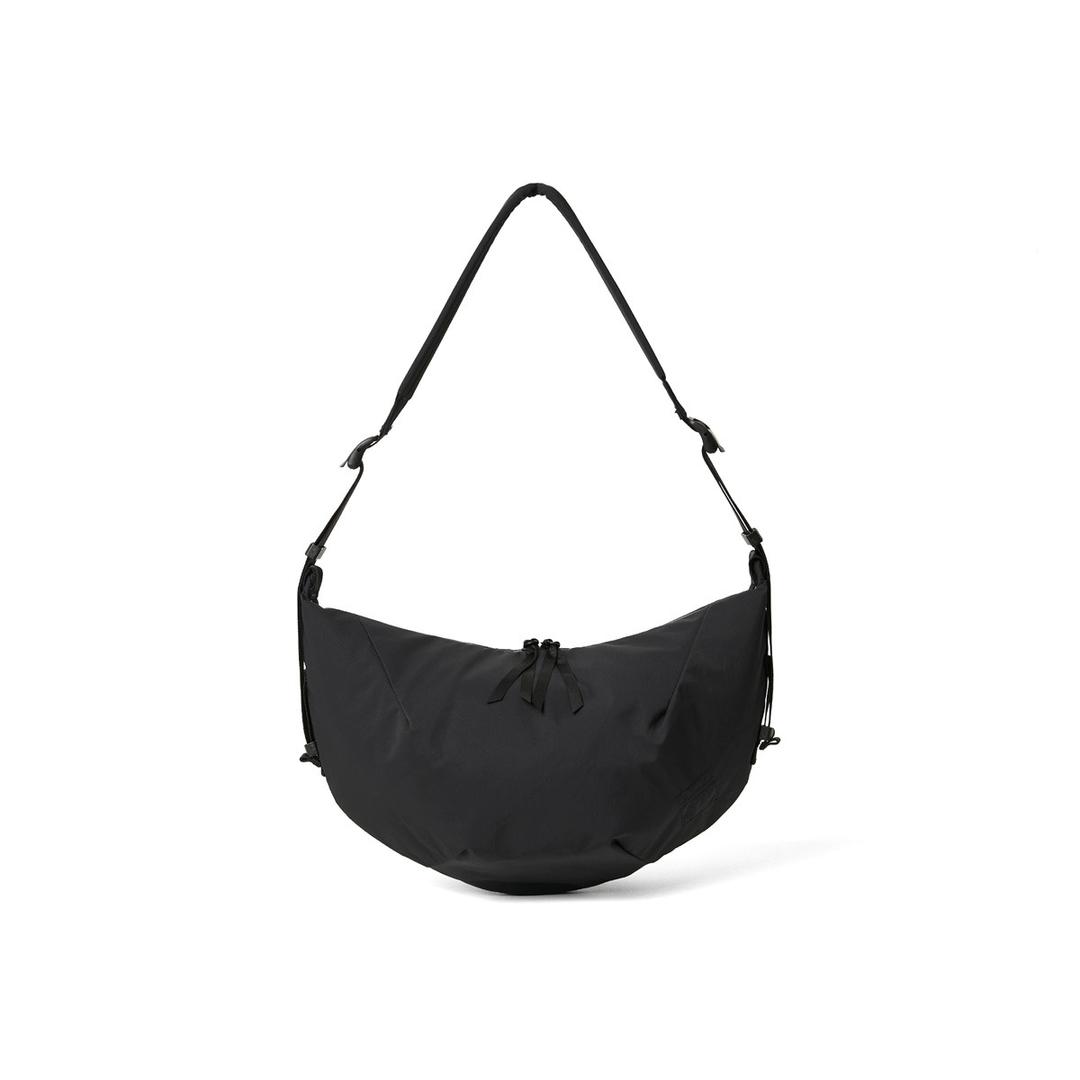 MT 34 SMALL CRESCENT BAG WITH GRAPHPAPER (BLACK)