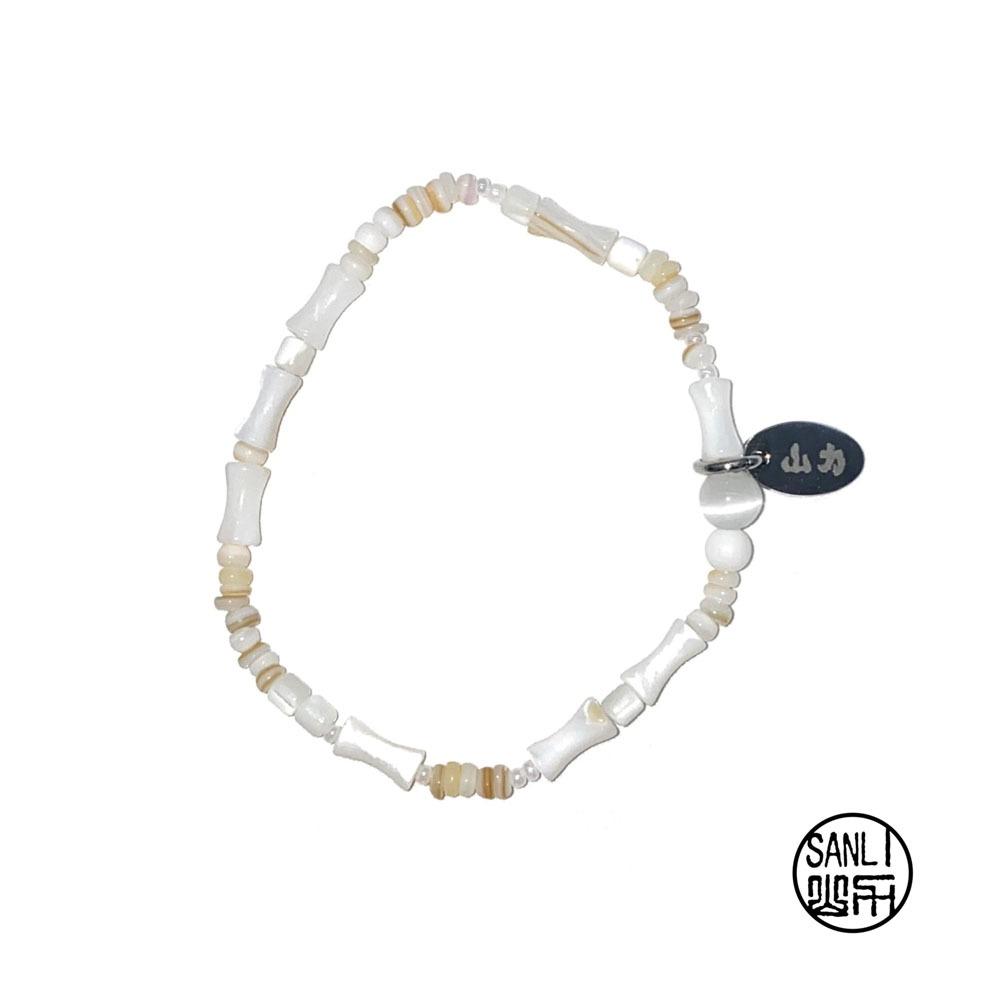 bone bracelet (white)