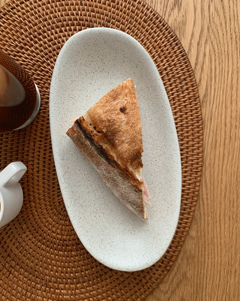 Haru oval plate (2c)