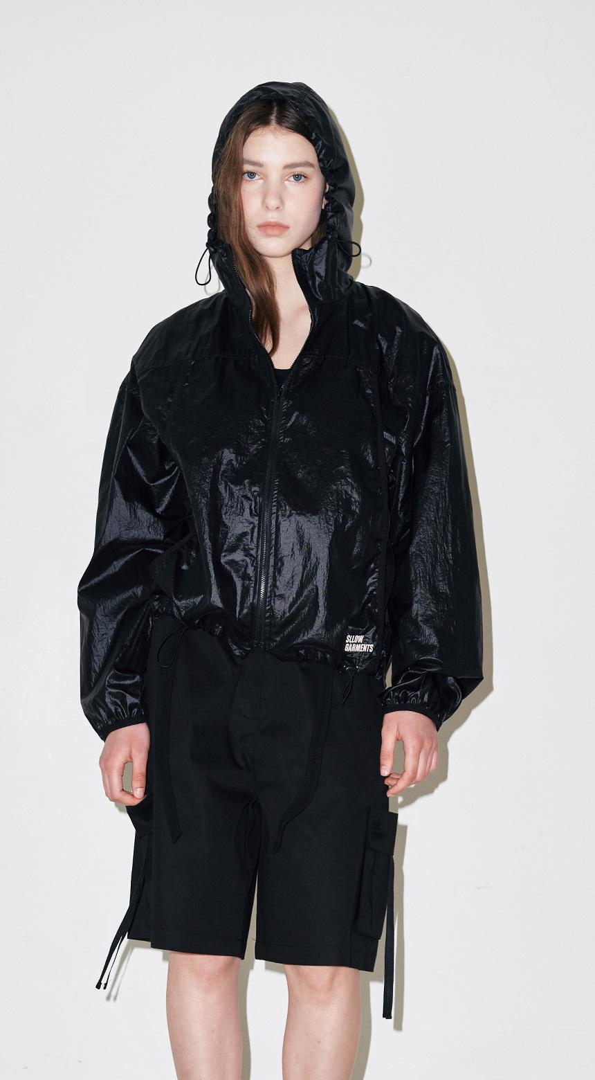LIGHT WINDBREAKER - BLACK