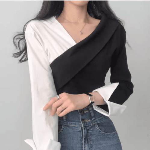 에이듀 25ss 신상 브이넥 랩 스타일 언발 긴팔 셔츠 블라우스 티셔츠/ 3color 배색 원 카라 미니멀 베이직 클래식 시크 bl/ 베이지 블루 소라 블랙 컬러/ 오프숄더 스타일 가능 격식룩 하객룩 결혼식 봄 가을 고급스러운 유니크 룩북