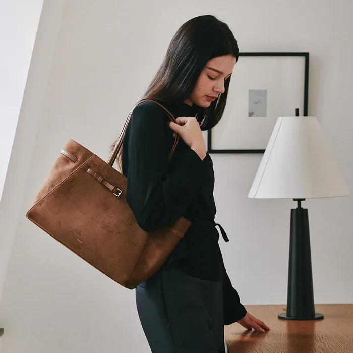 Wide Belt Bag (Suede Brown)