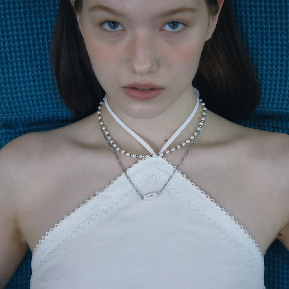 Silvery Layered Necklace / Silver