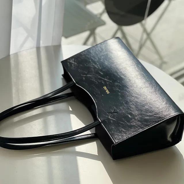 번트크랙 숄더 스퀘어백