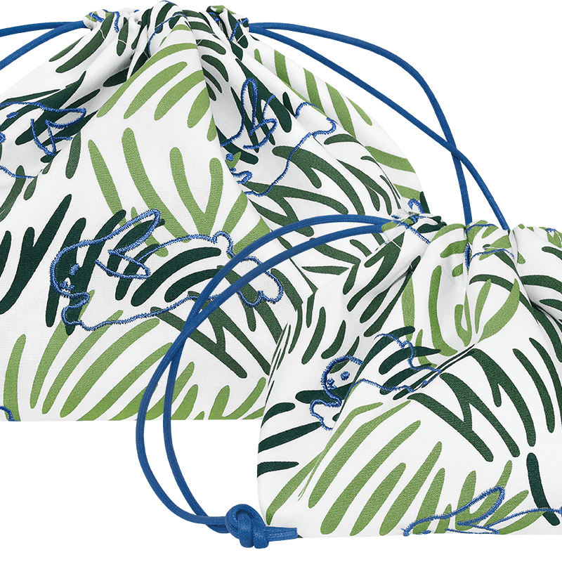 Bunnies in Summer Field Plump Pouch  버니즈 인 썸머 필드 플럼프 파우치