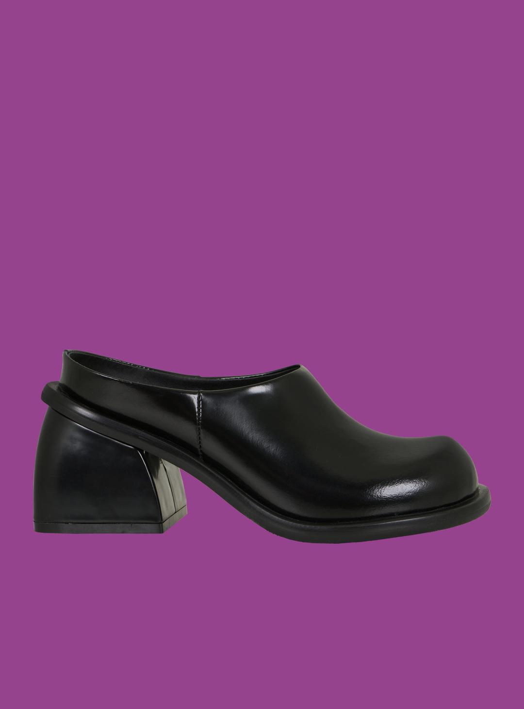 Hera Clog - 5 / Black