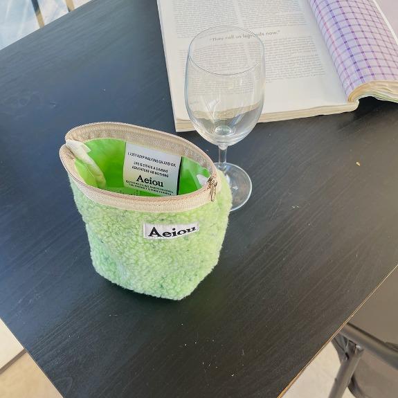Aeiou Basic Pouch (M size) Fur Sorbet Lime Cucumber