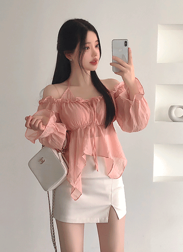 [여리여리/페미닌]헤이런 시스루 홀터넥 프릴 블라우스(아이/핑크/블랙)