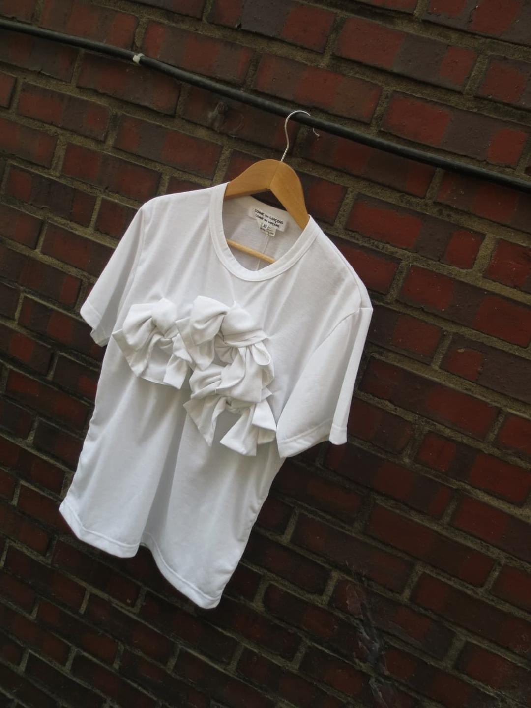 Comme des garcons ribbon T | 후루츠패밀리