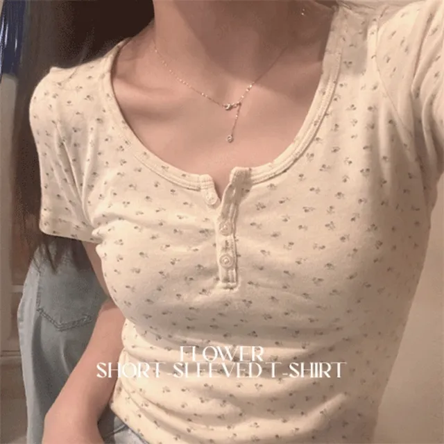당일발송!!/1000장 판매//레아-플라워반팔 / 크롭 티셔츠 / 레이어드 반팔티