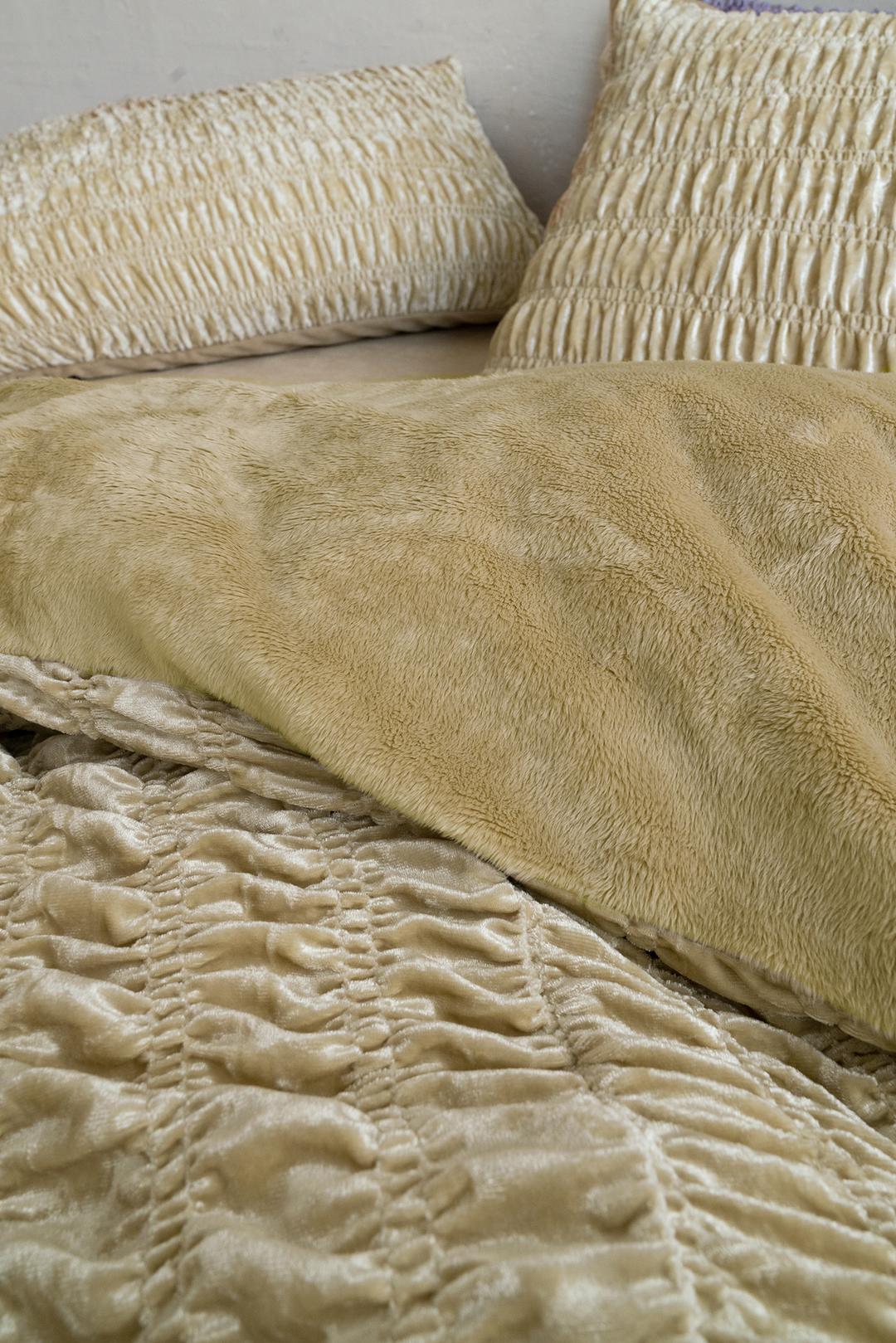 VELVET SHIRRING  DUVET COVER SETBeige